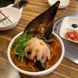 Daebojjampponggonghwaguk (대보짬뽕공화국) 3