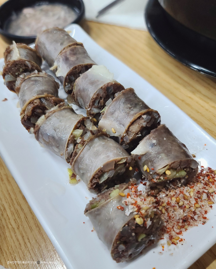 부산아지매국밥 선릉점 대표 사진