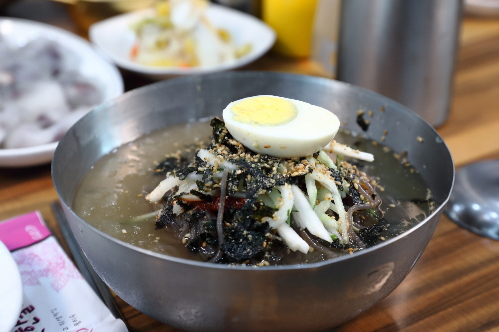 Gangneunghaebyeonmakguksu 6