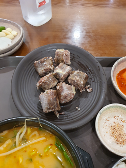 Deodoijonggajip (더도이종가집) 2