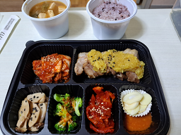 돈통마늘보쌈 수원매탄점 사진 4