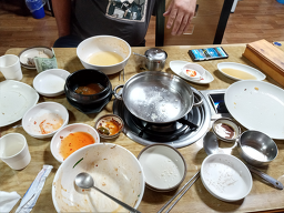 Yangjugolsundububoribap (양주골순두부보리밥) 2