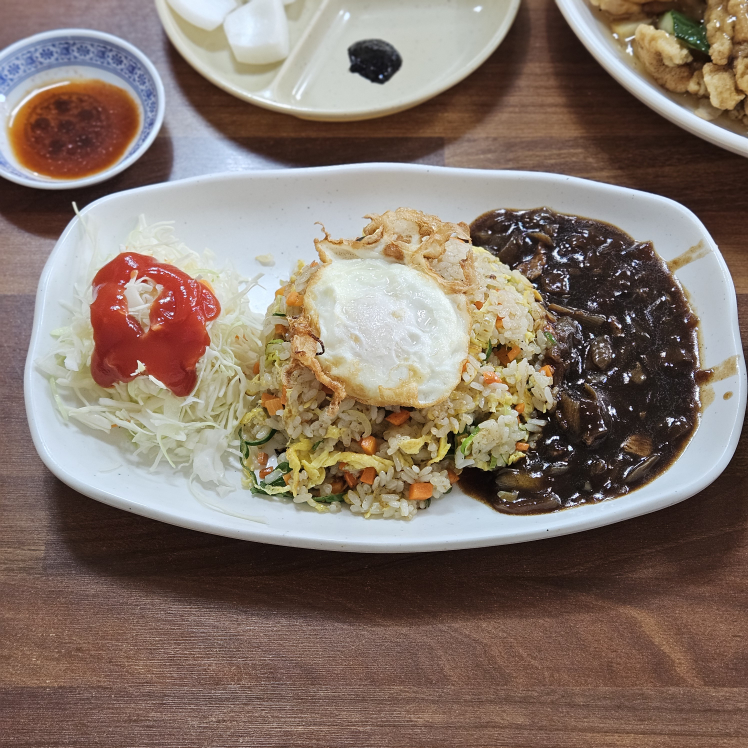 Myeongpumgwan (명품관) 2