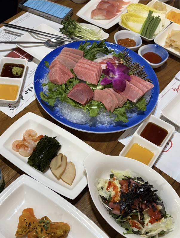 Chamchideoseusi (참치더스시) 1