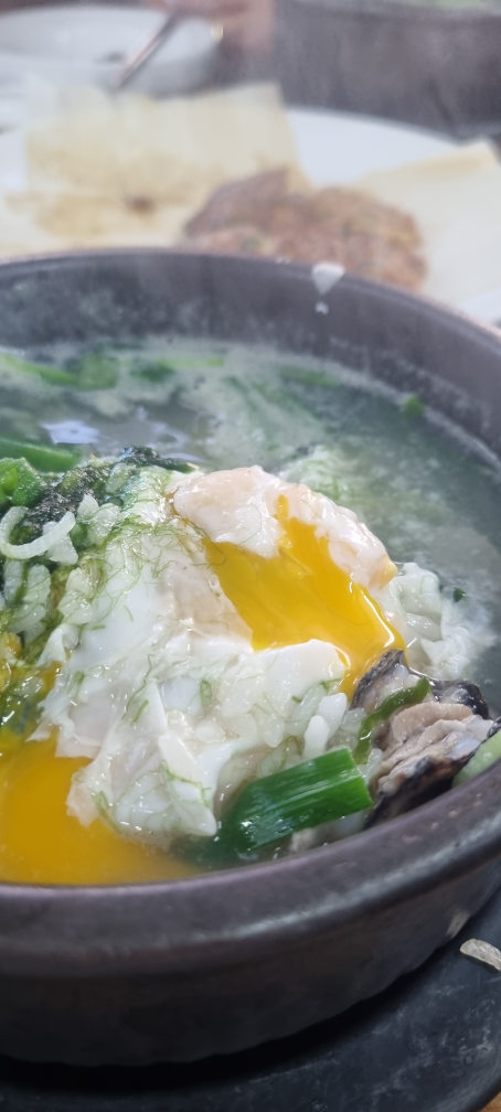 Gulmaeulnakjichon (굴마을낙지촌) 2