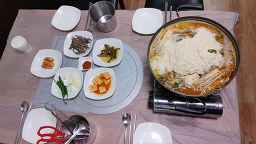 돈뼈락감자탕 1