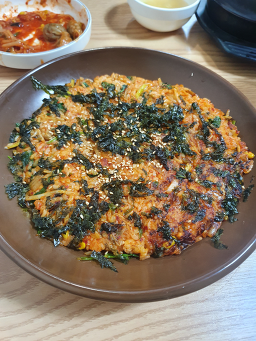 Monnaniagunara (못난이아구나라) 2