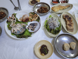 Gangwonhoetjip (강원횟집) 2