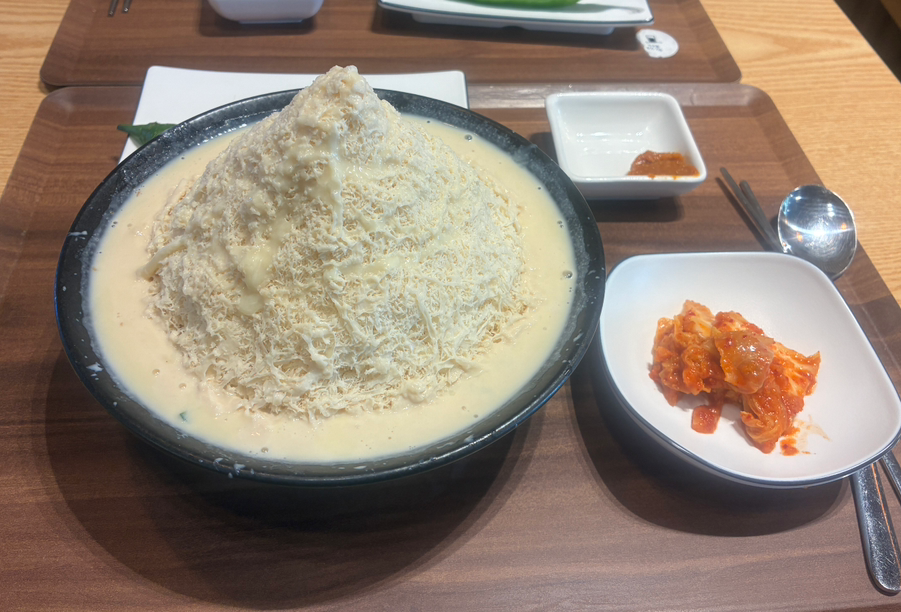 Bingsukongguksu (빙수콩국수) 2