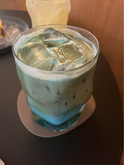 Childeuautkeopi (칠드아웃커피) 2