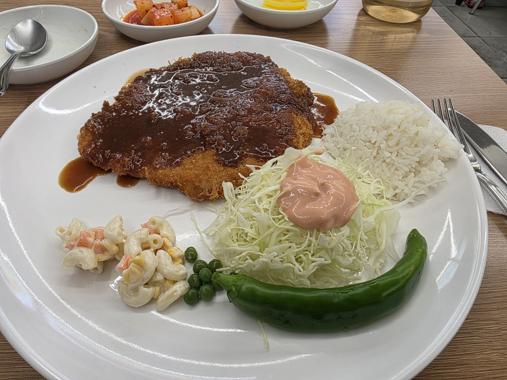 럭키왕돈까스 사진 3