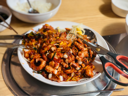 Gimmyeongjanakjimadangdongtanjeom (김명자낙지마당동탄점) 2
