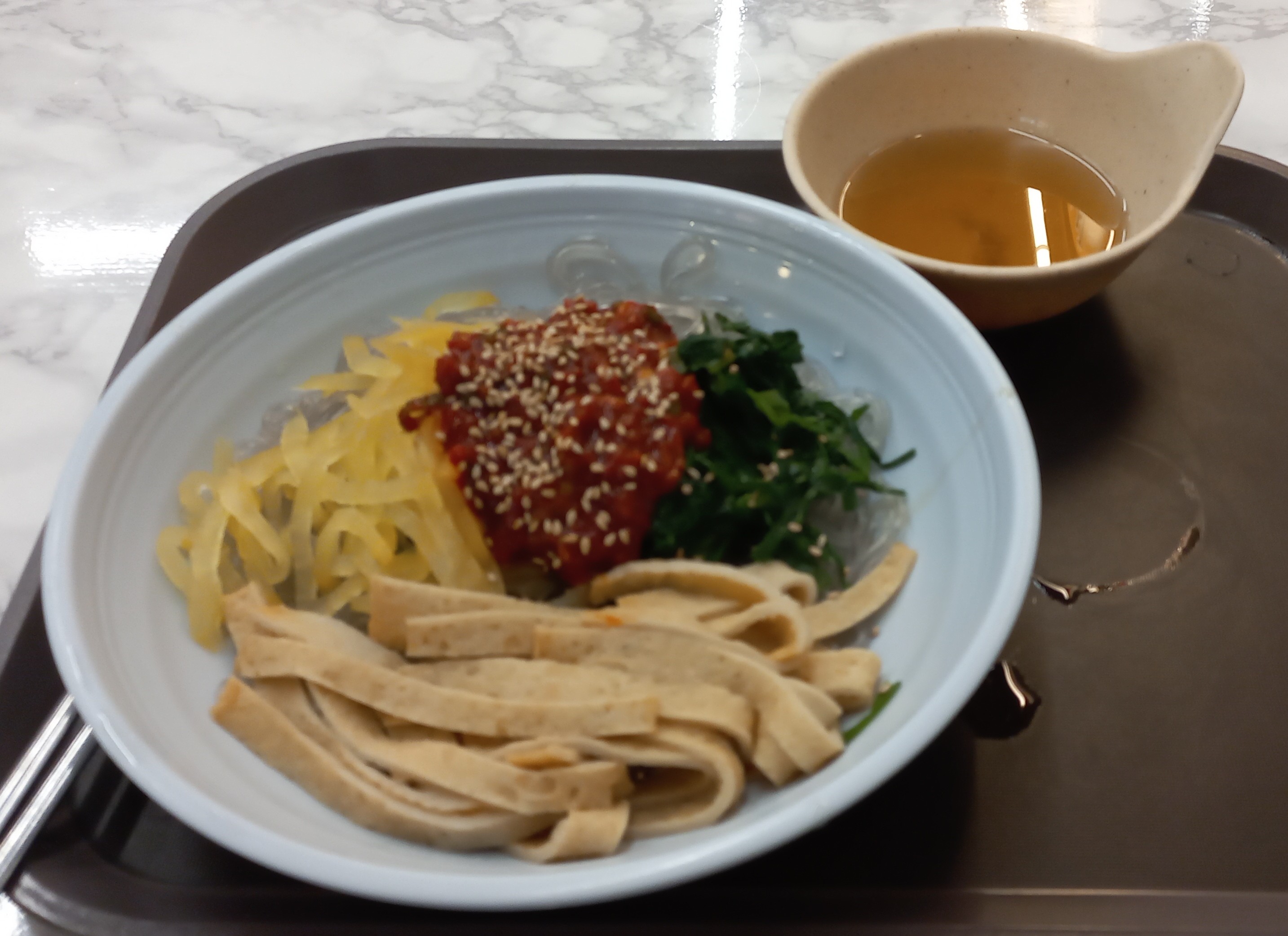 Kkangtonggolmok wonjo bibimdangmyeon (깡통골목 원조 비빔당면) 2