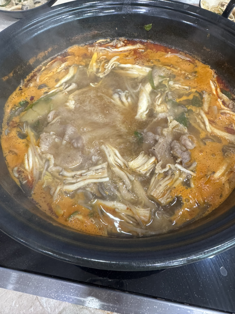 청년농부 버섯칼국수 4