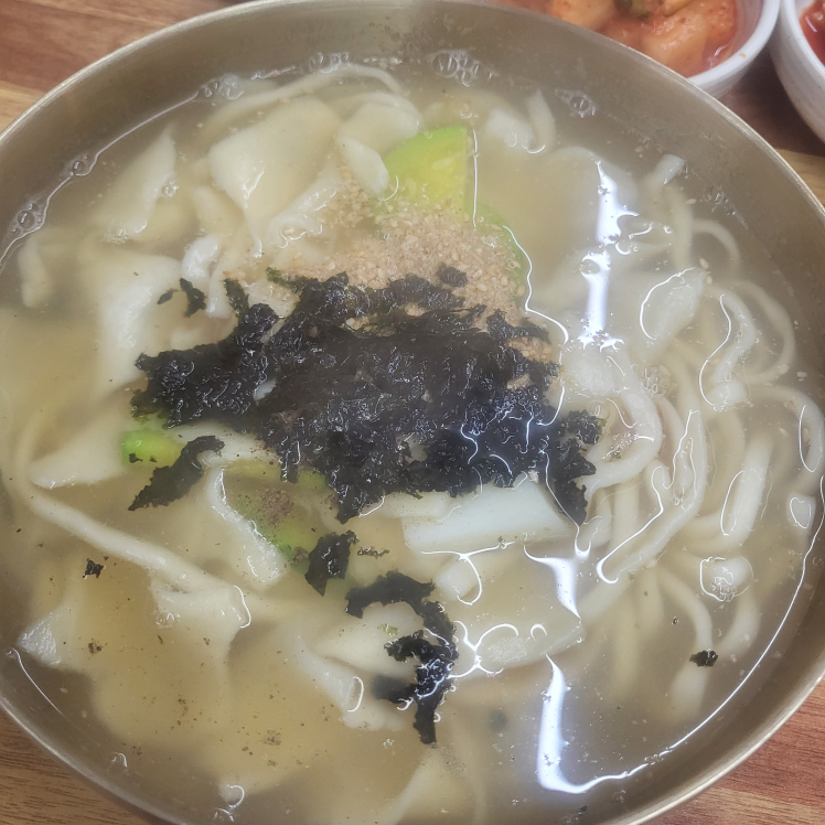 더봄 대표 사진