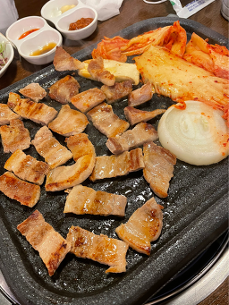 돈돼지 명동점 대표 사진