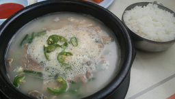 Yongseolrisundaeguk (용설리순대국) 2