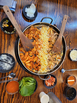유가네닭갈비 신림점 5