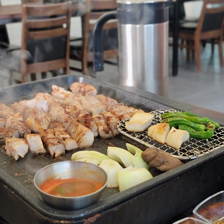 Bubusanghoe (부부상회) 2