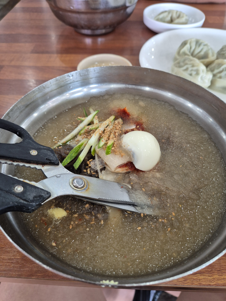 Geumseongchingnaengmyeon (금성칡냉면) 2