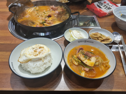 Deohagobudaejjigae/seutabeokseu (더하고부대찌개/스타벅스) 1