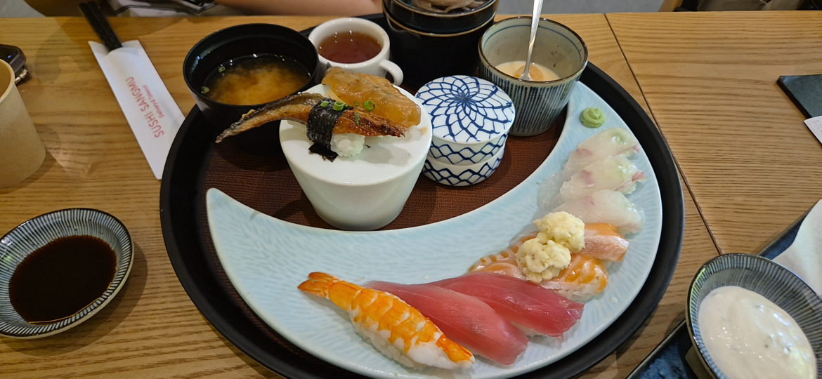 Sangmuchobap (상무초밥) 2