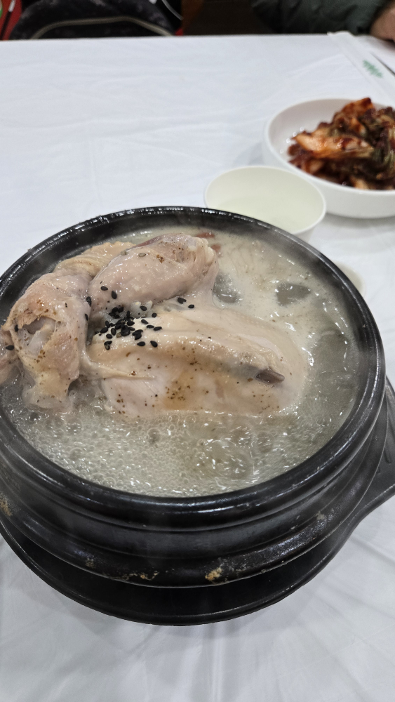 한방삼계탕 3
