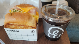 에그드랍 신논현역점 사진 2
