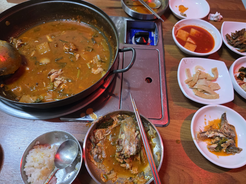 홍천강민물매운탕 3