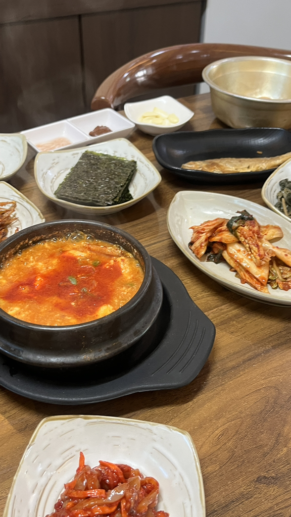왕릉순두부보쌈 1