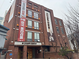 Daegugeundaegolmokdanpatppang (대구근대골목단팥빵) 1