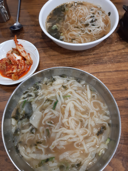 홍두깨손칼국수 4