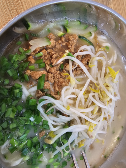 Myeonghuinekalguksu (명희네칼국수) 3