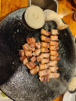 육즈비 2