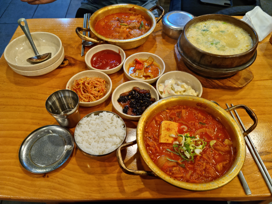 김북순큰남비집 신사본점 대표 사진