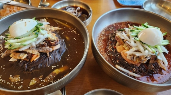 Jinjunaengmyeon namgaok (진주냉면 남가옥) 1