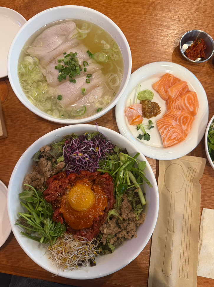 혜화 주말 식사 | 곰탕, 삼겹 한판, 샤브, 쌀국수