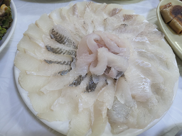 Gangwonhoetjip (강원횟집) 1