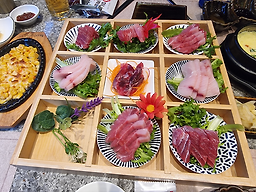 Daegachamchi&seusi (대가참치&스시) 1