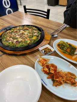 Urimilkalguksu (우리밀칼국수) 2