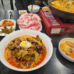 Palhyeonmandu (팔현만두) 3