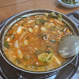 Cheonggiwa (청기와) 2