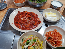 Mugyodongnakjinara (무교동낙지나라) 1