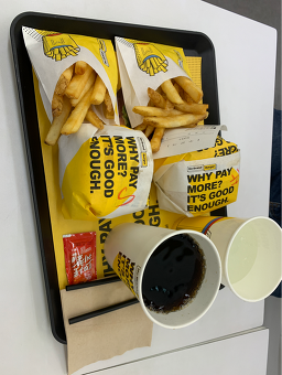 노브랜드버거 신촌점 사진 3