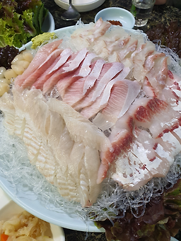 Gohyangilsik (고향일식) 1