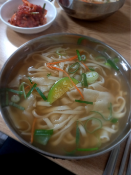 미러칼국수 사진 3