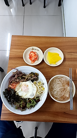 명동할머니국수 뱅뱅사거리점 대표 사진