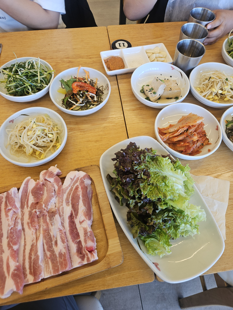 Jayeondeurimgogitgil (자연드림고깃길) 1