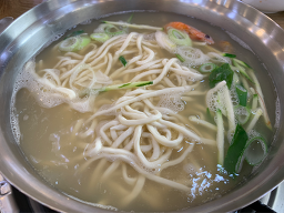 Eomeonimkalguksu (어머님칼국수) 3