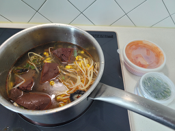Cheolwonyangpyeonghaejangguk (철원양평해장국) 1